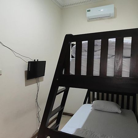 Tirto 27 Homestay Yogyakarta Exterior foto