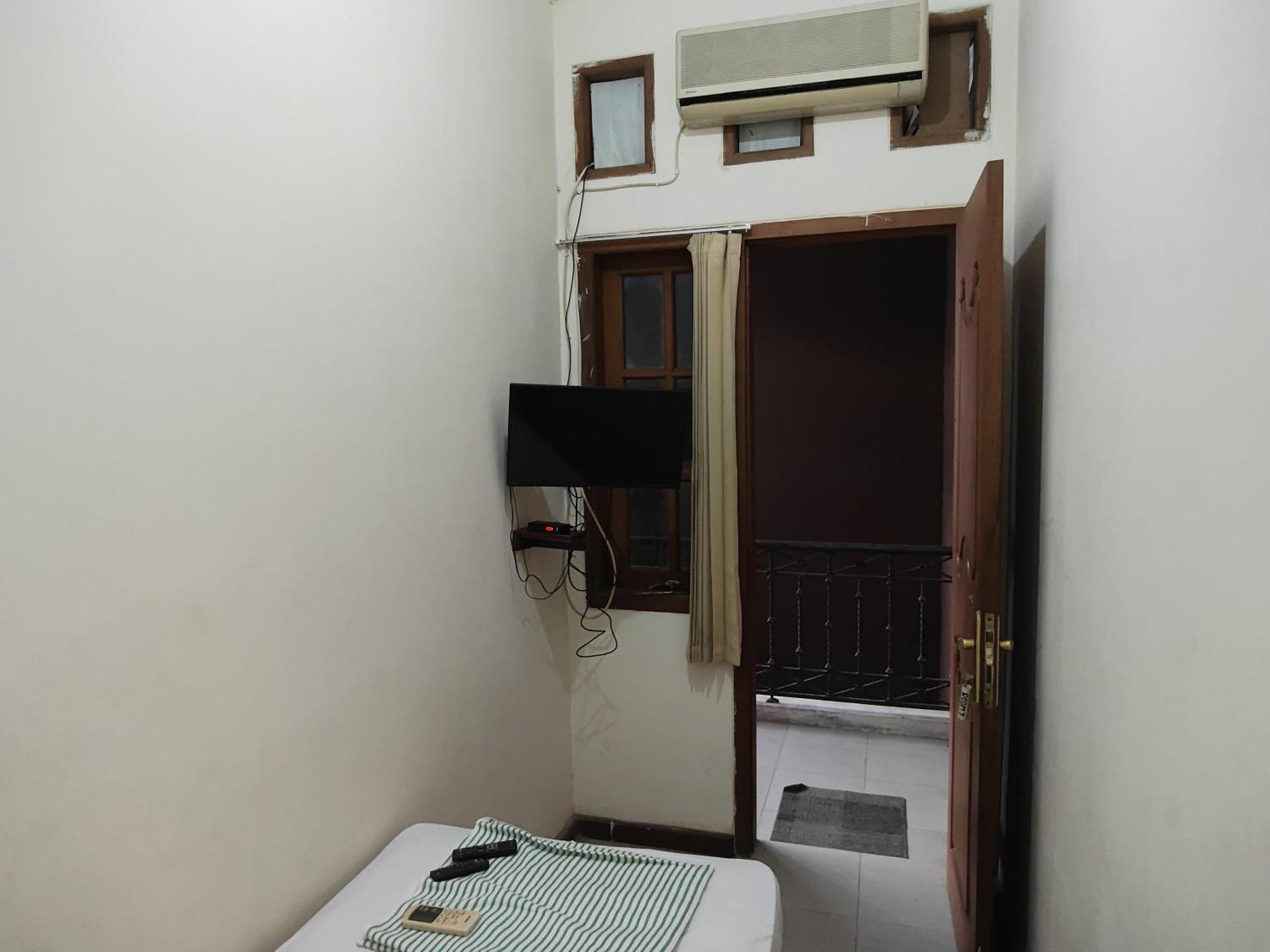 Tirto 27 Homestay Yogyakarta Exterior foto
