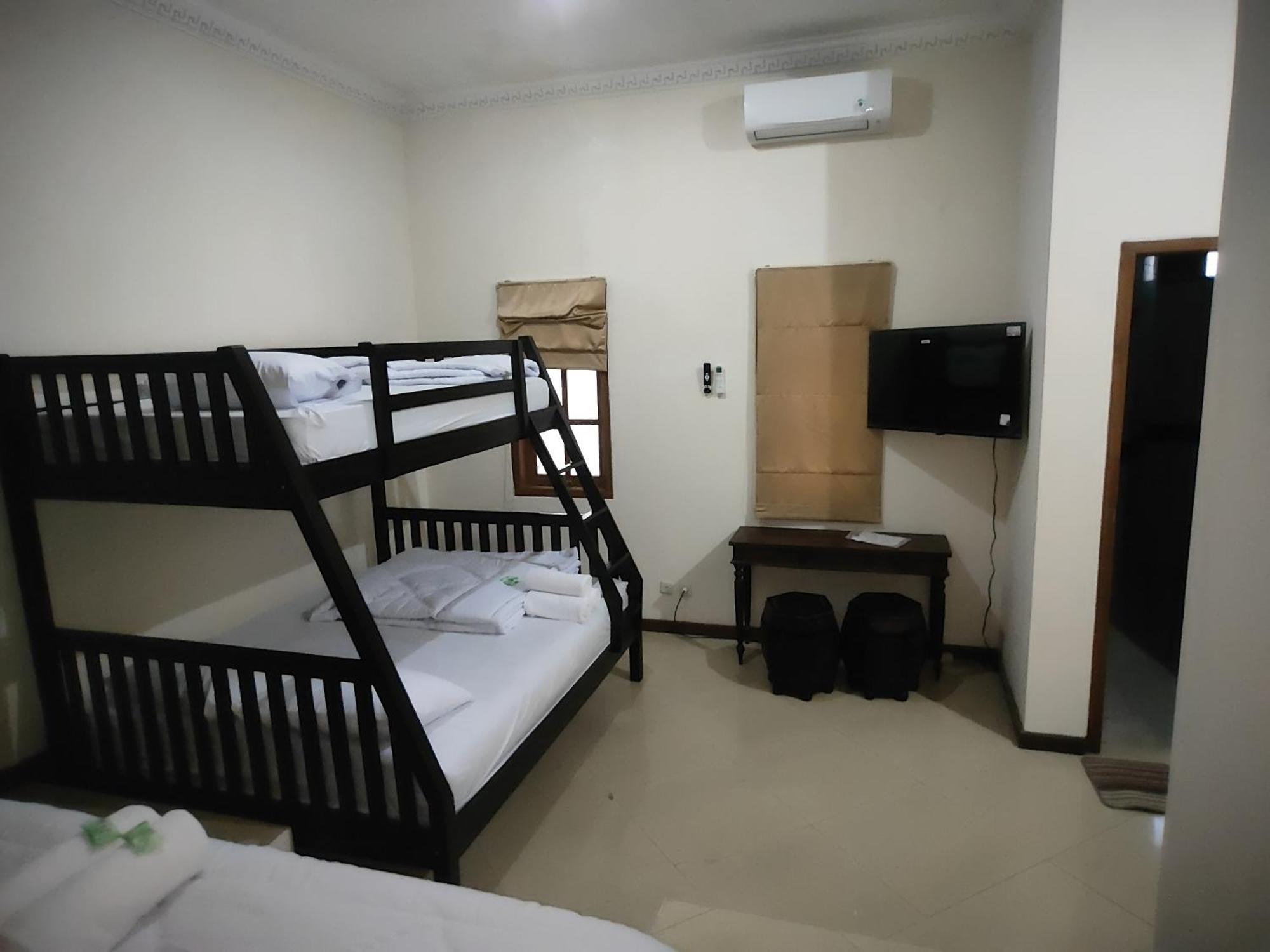 Tirto 27 Homestay Yogyakarta Exterior foto