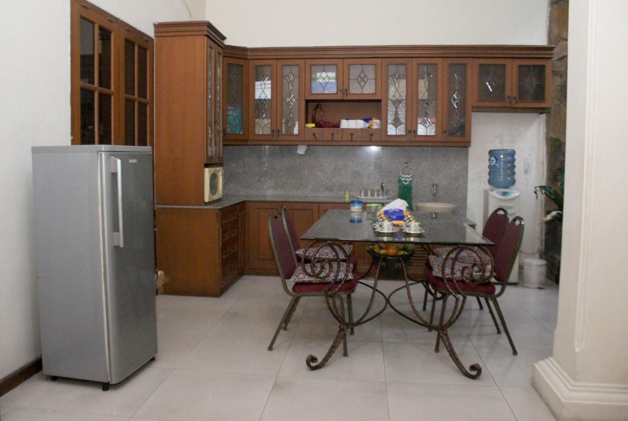 Tirto 27 Homestay Yogyakarta Exterior foto